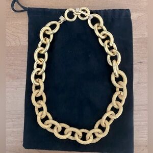 Yellow gold chain
